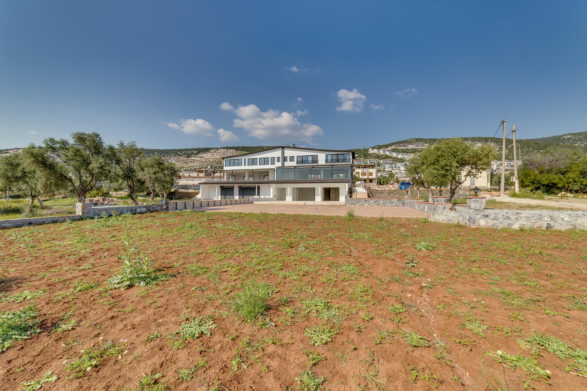 DENİZE SIFIR YENİ İŞYERİ Zen Global Emlak Akbük ve Didim�de satılık